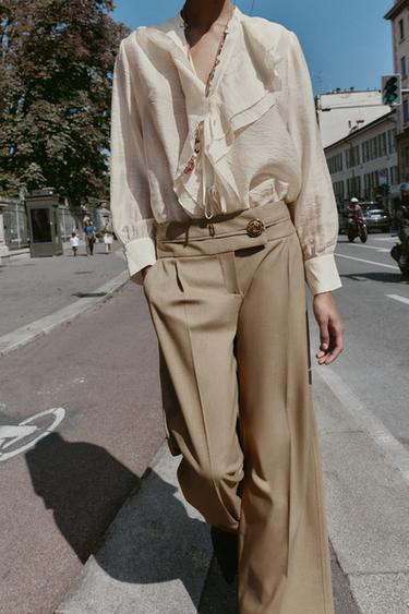 PANTALONS AMPLES AMB BOTÓ DAURAT - Sorra de Zara