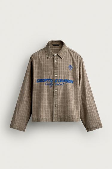EMBROIDERED TEXT BOXY SHIRT — Brown marl 1