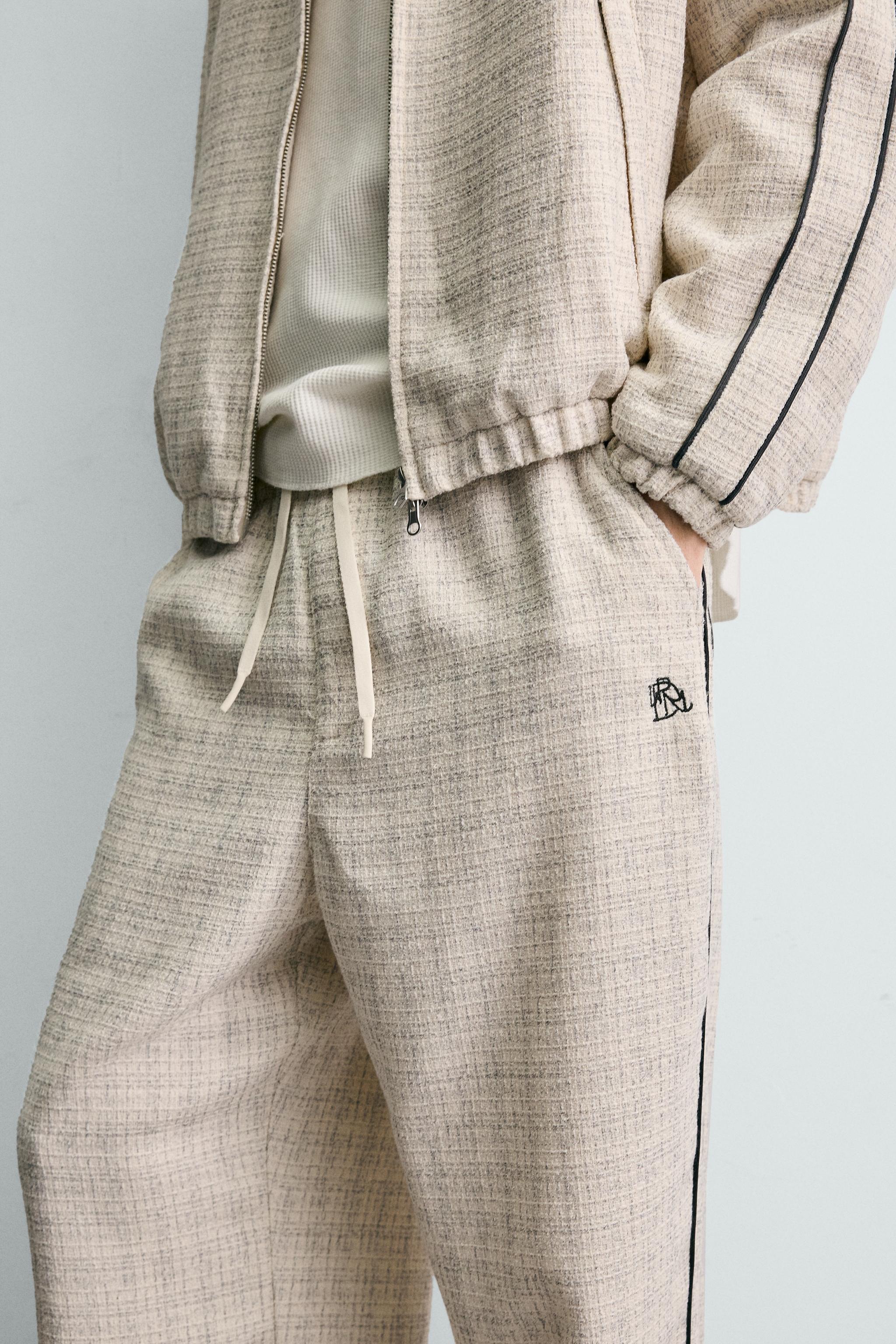 CONTRAST STRIPE TEXTURED JOGGER PANTS