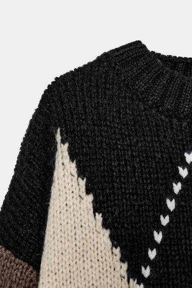 PULL EN MAILLE LOSANGES - Noir / Écru de Zara - Image 5