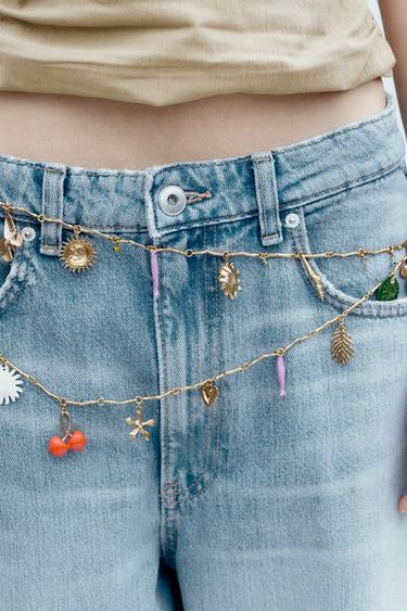 CINTURÓN METÁLICO CHARMS - Dorado de Zara - Imagen 0