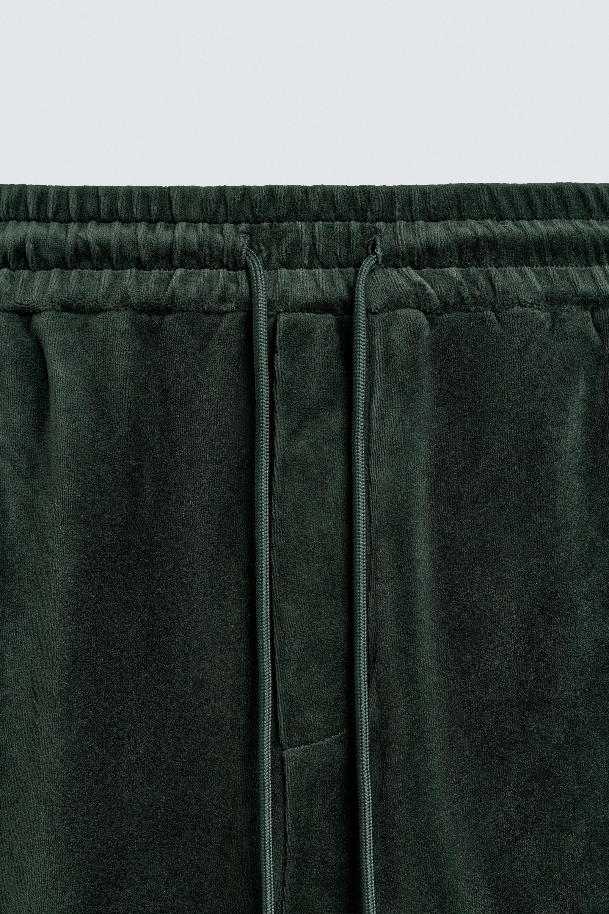 PANTALON EN VELOURS AVEC LISERÉS
