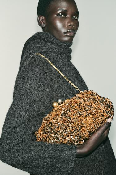 SEQUIN CLUTCH BAG - Gold by Zara