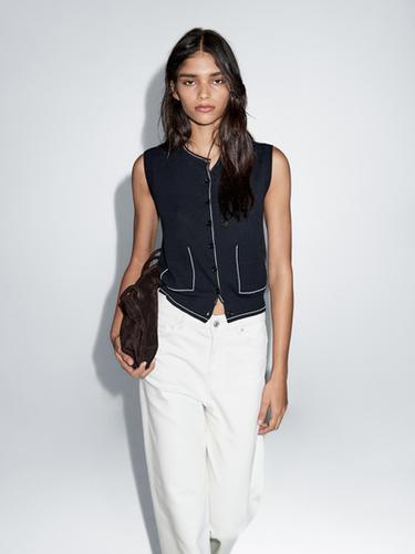 Chaleco punto detalle bolsillos - Azul de Zara