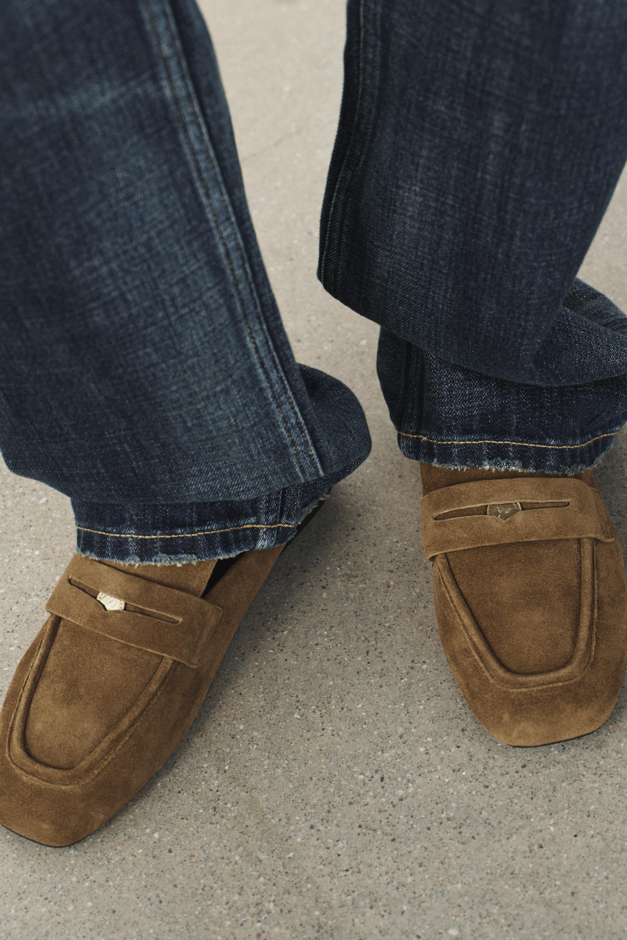 SPLIT SUEDE MULE LOAFERS