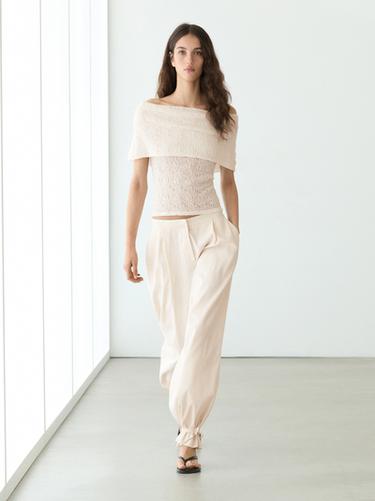 Top texturé à épaules nues - Écru de Zara - Image 0