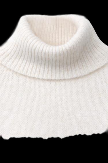 PLAIN KNIT TURTLENECK SWEATER - Ecru by Zara
