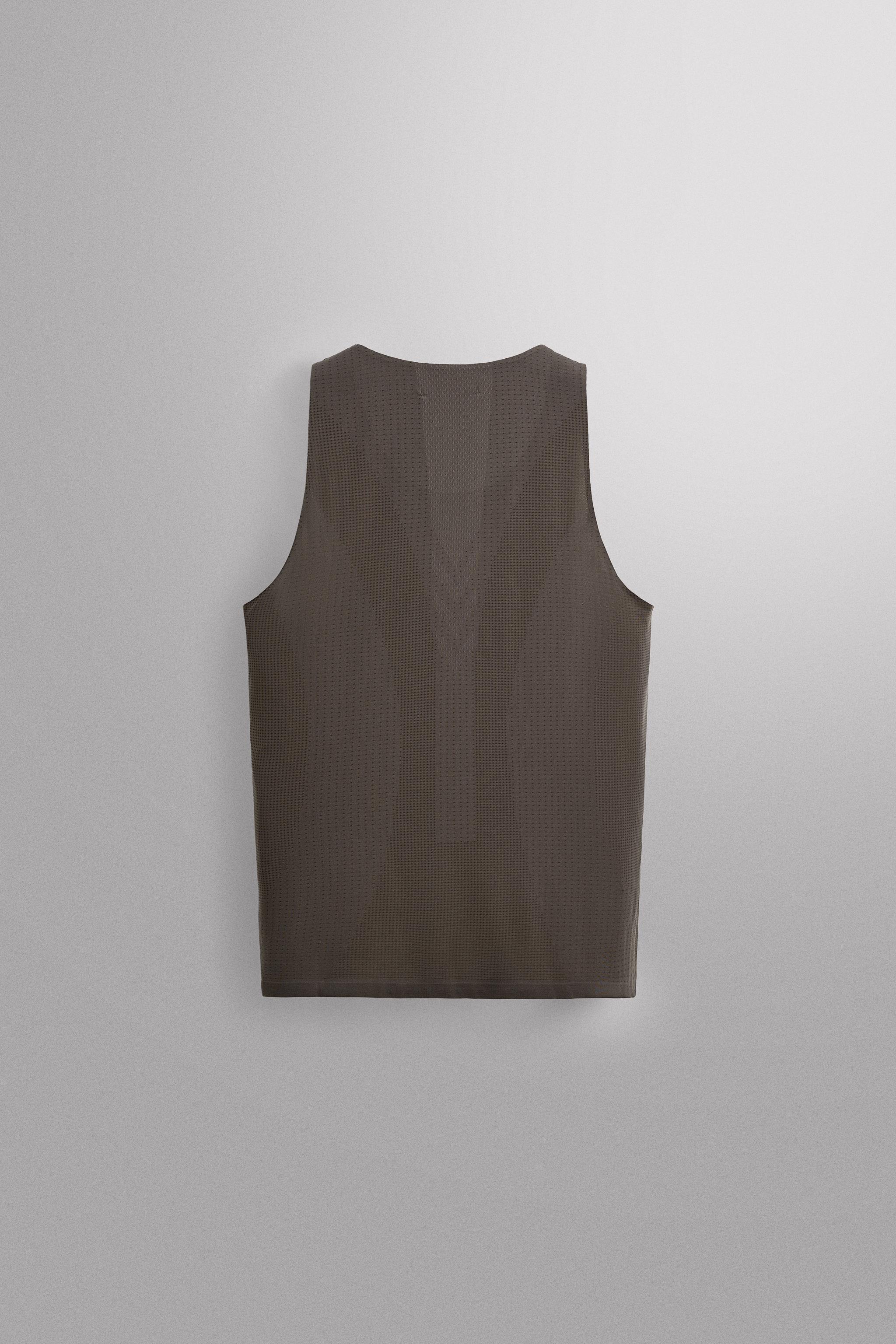 Necessary or Unnecessary TANKERS Ⅱ SEAMLESS TRAINING TANK TOP - Gray | ZARA Canada