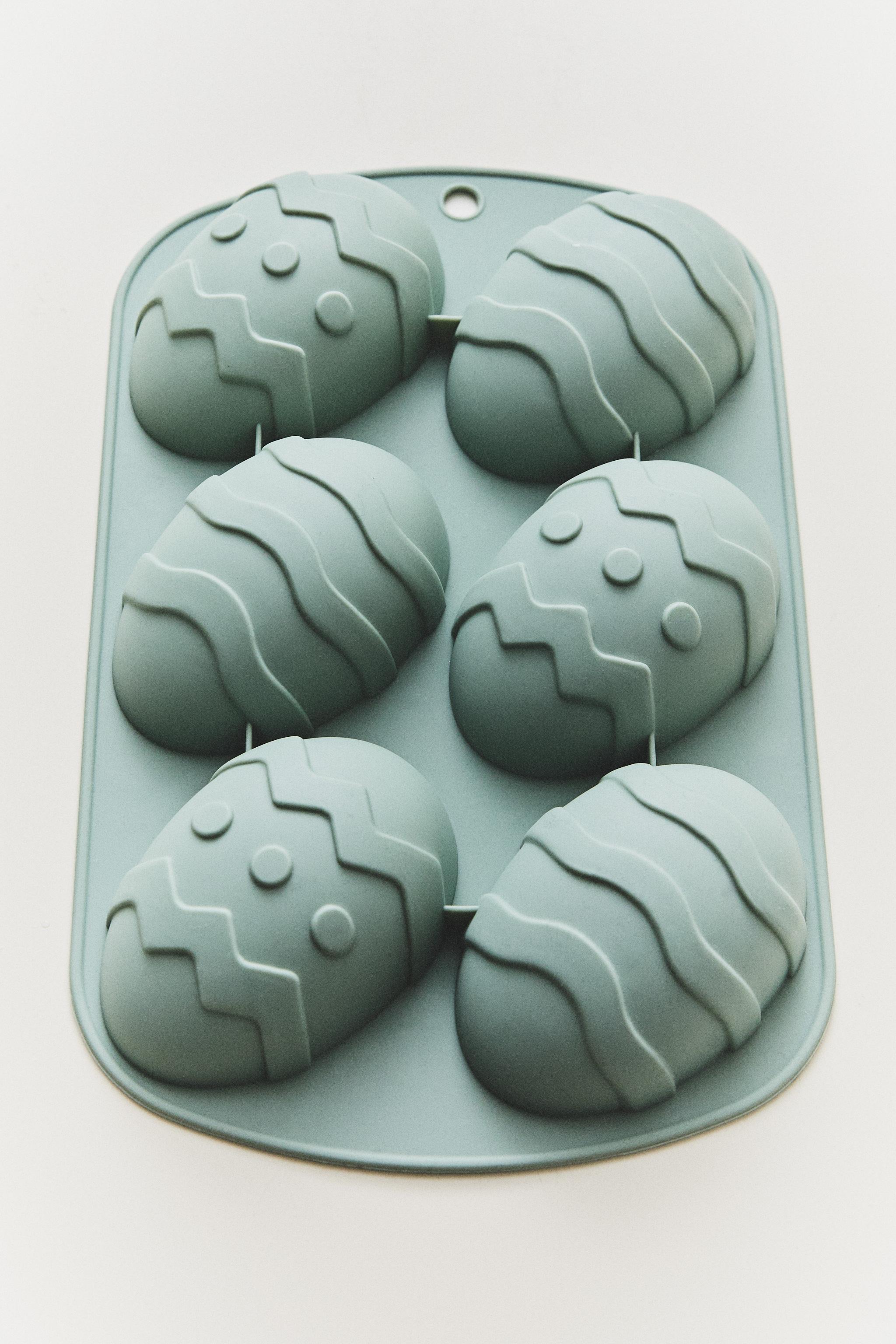 EASTER EGG BAKING MOULD