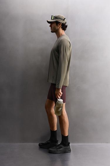 T-SHIRT TECHNIQUE ENTRAÎNEMENT - Marron clair de Zara - Image 3
