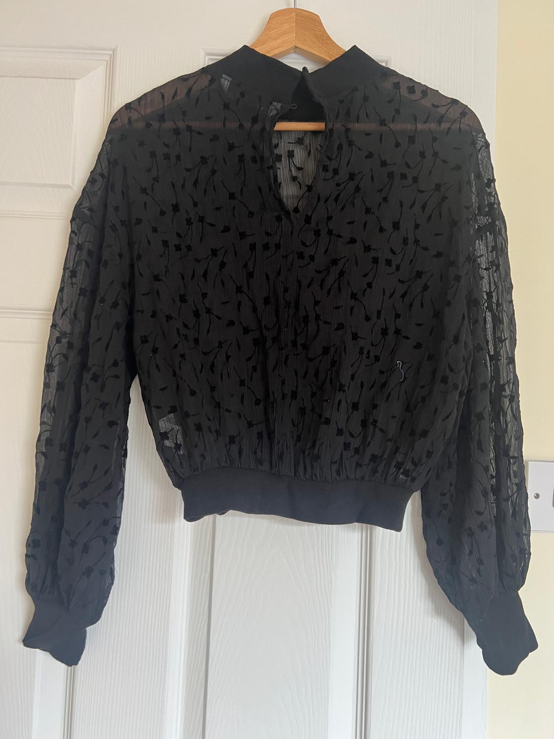 CROP TOP - Image 2