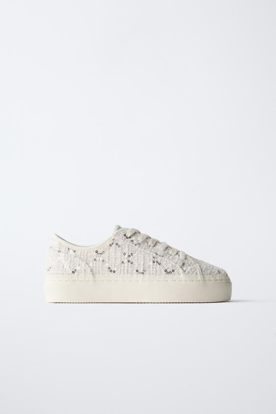 BAMBA LENTEJUELAS - Blanco de Zara - Imagen 0