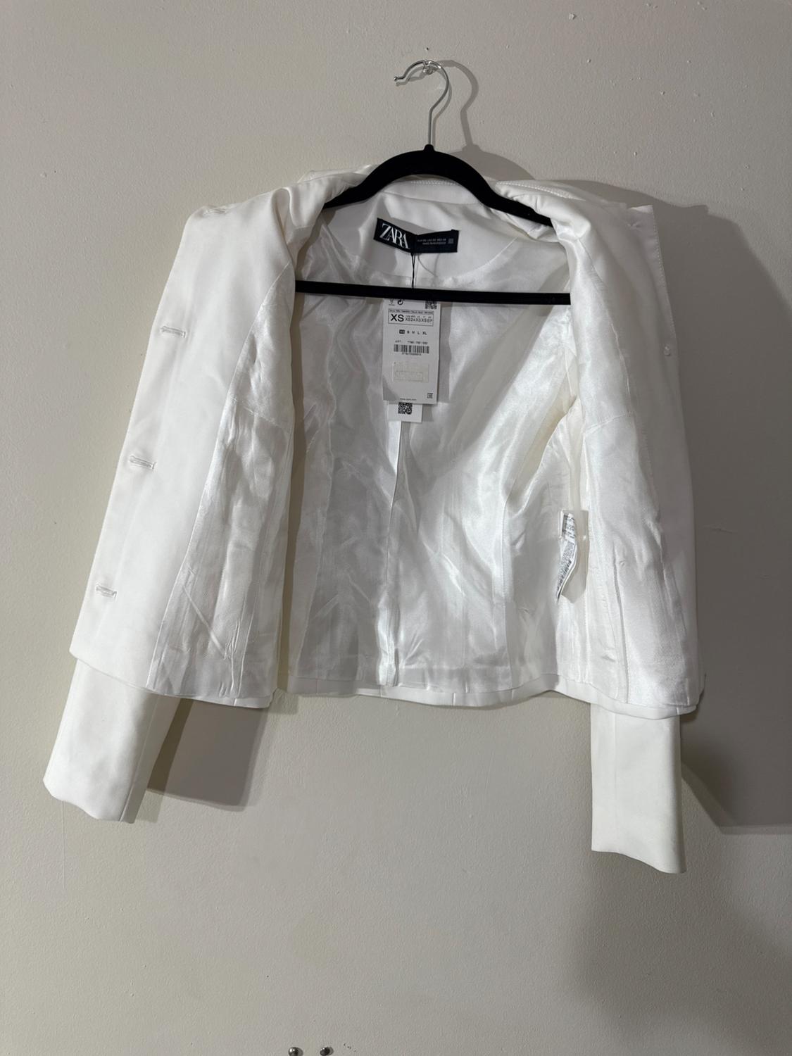 GOLD BUTTON JACKET - Image 5