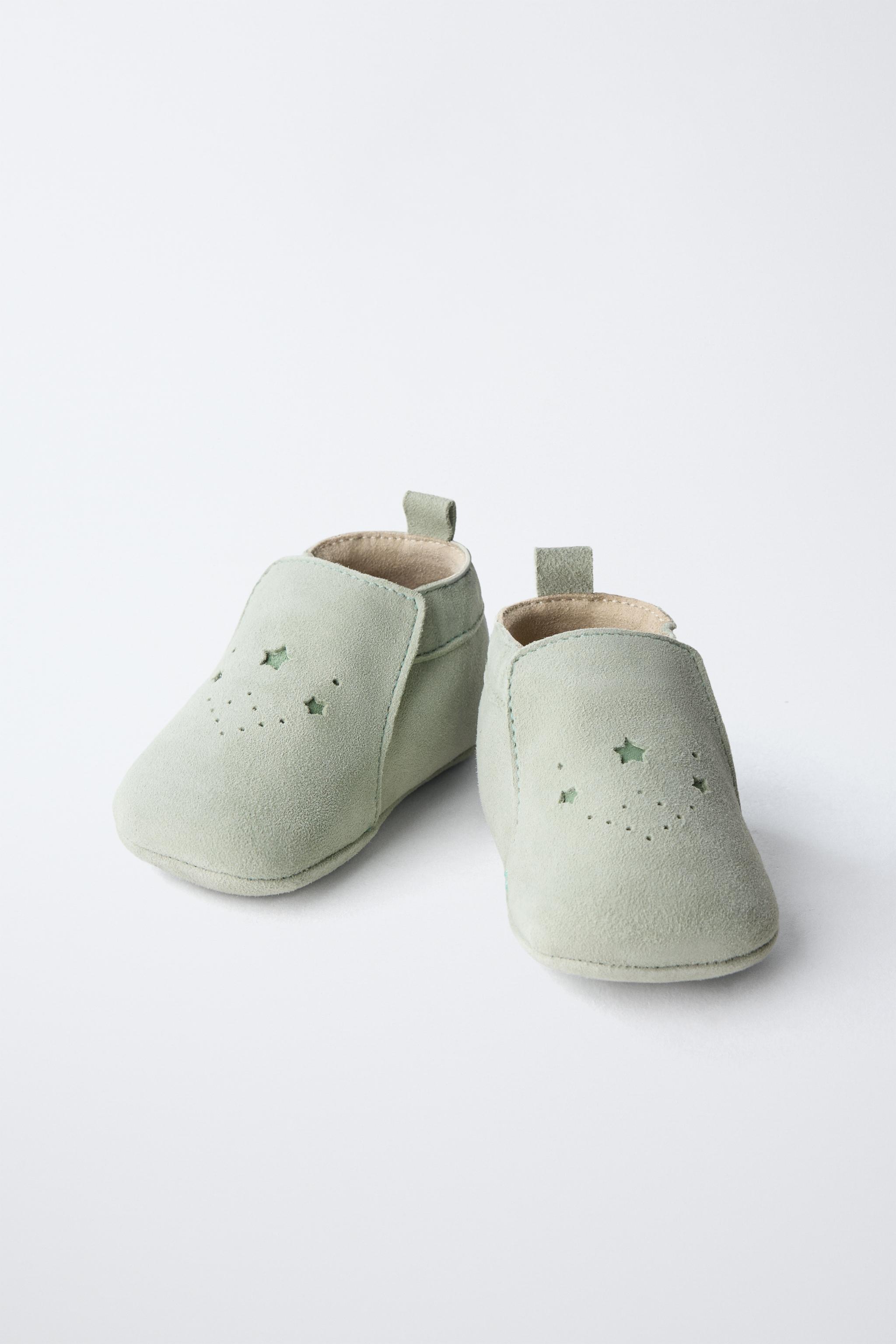 CHAUSSURES EN CUIR