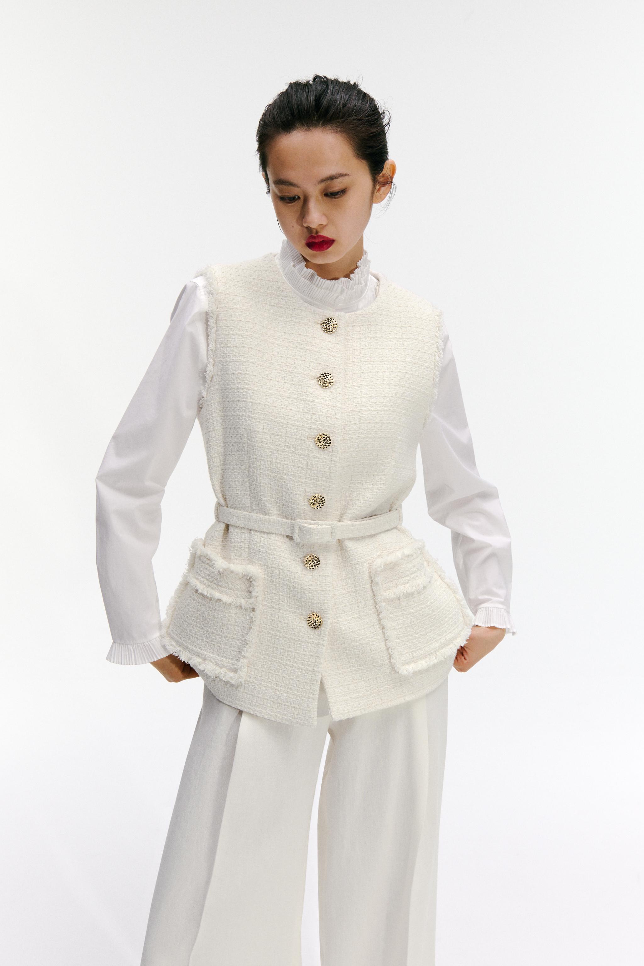 ZARA ツイードベスト クリーム色　ベルトテクスチャーベスト ZARA ベルト付きロングベスト - メルカリ