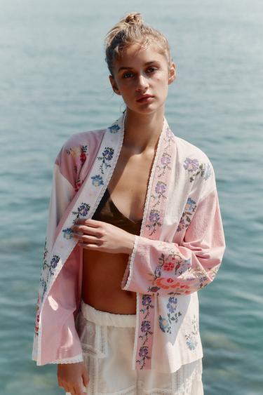 ÇİÇEK İŞLEMELİ PAMUKLU KAFTAN