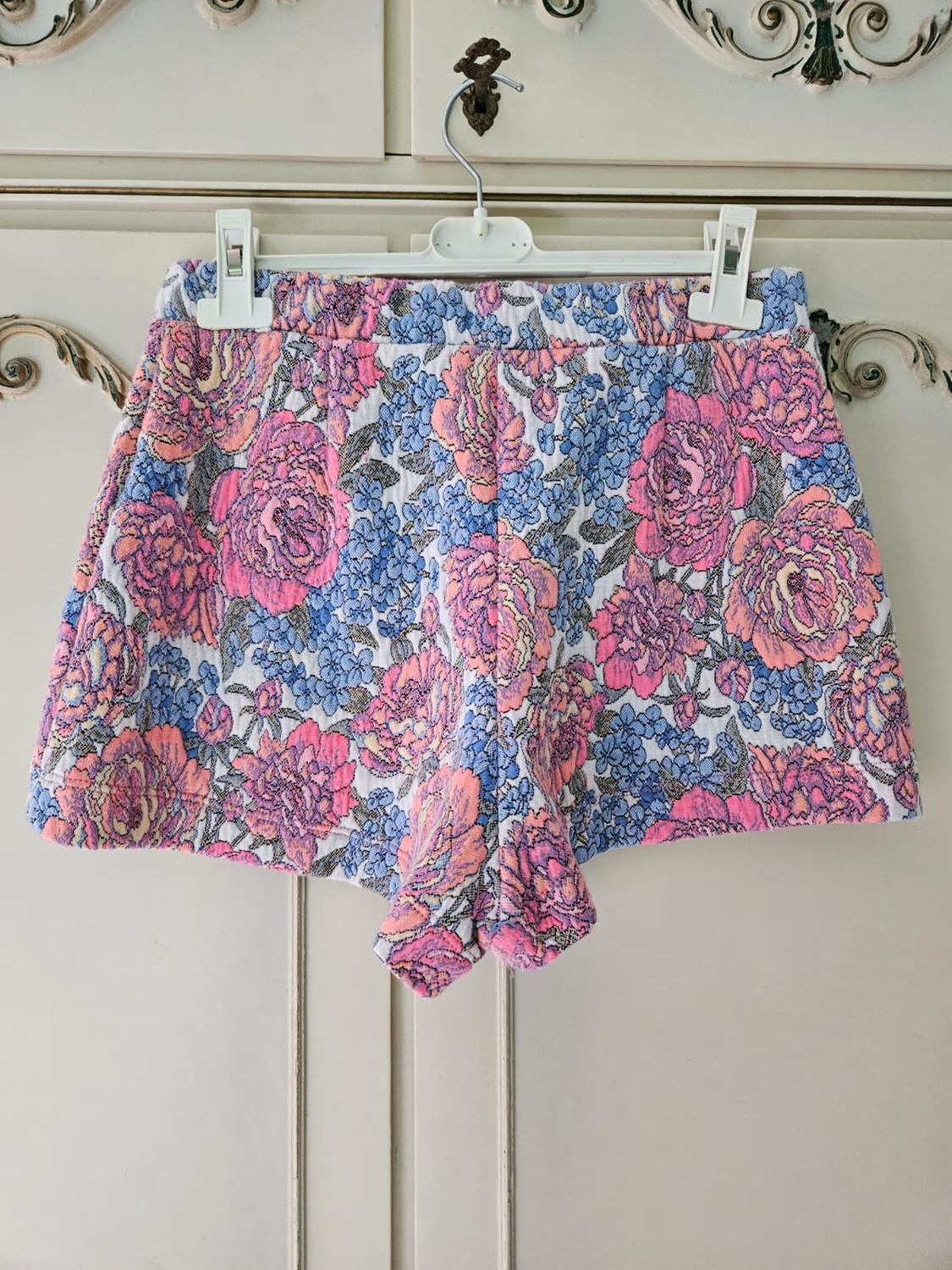 RHINESTONE JACQUARD SHORTS - Image 2