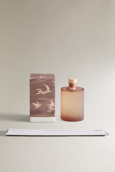 (400 ML) BLOOMING MAGNOLIA REED DIFFUSERS - Black / Ecru by Zara - Image 1