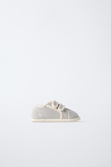 BAREFOOT TENISKY S PRUHY - Šedá od Zara - Obrázek 0