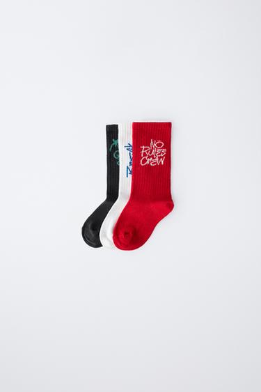 3-PACK OF GRAFFITI TEXT SOCKS - Multicoloured by Zara
