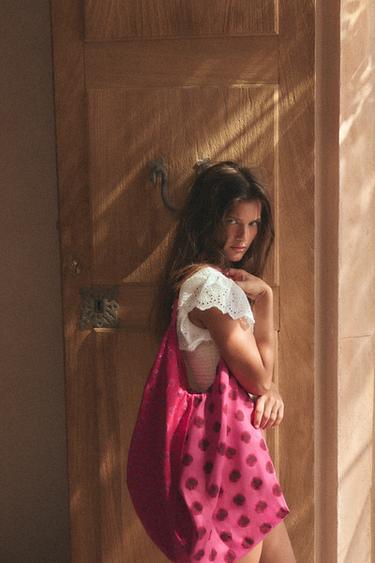 КОМБИНИРОВАННАЯ МАКСИ-СУМКА С ПРИНТОМ — РОЗОВЫЙ от Zara