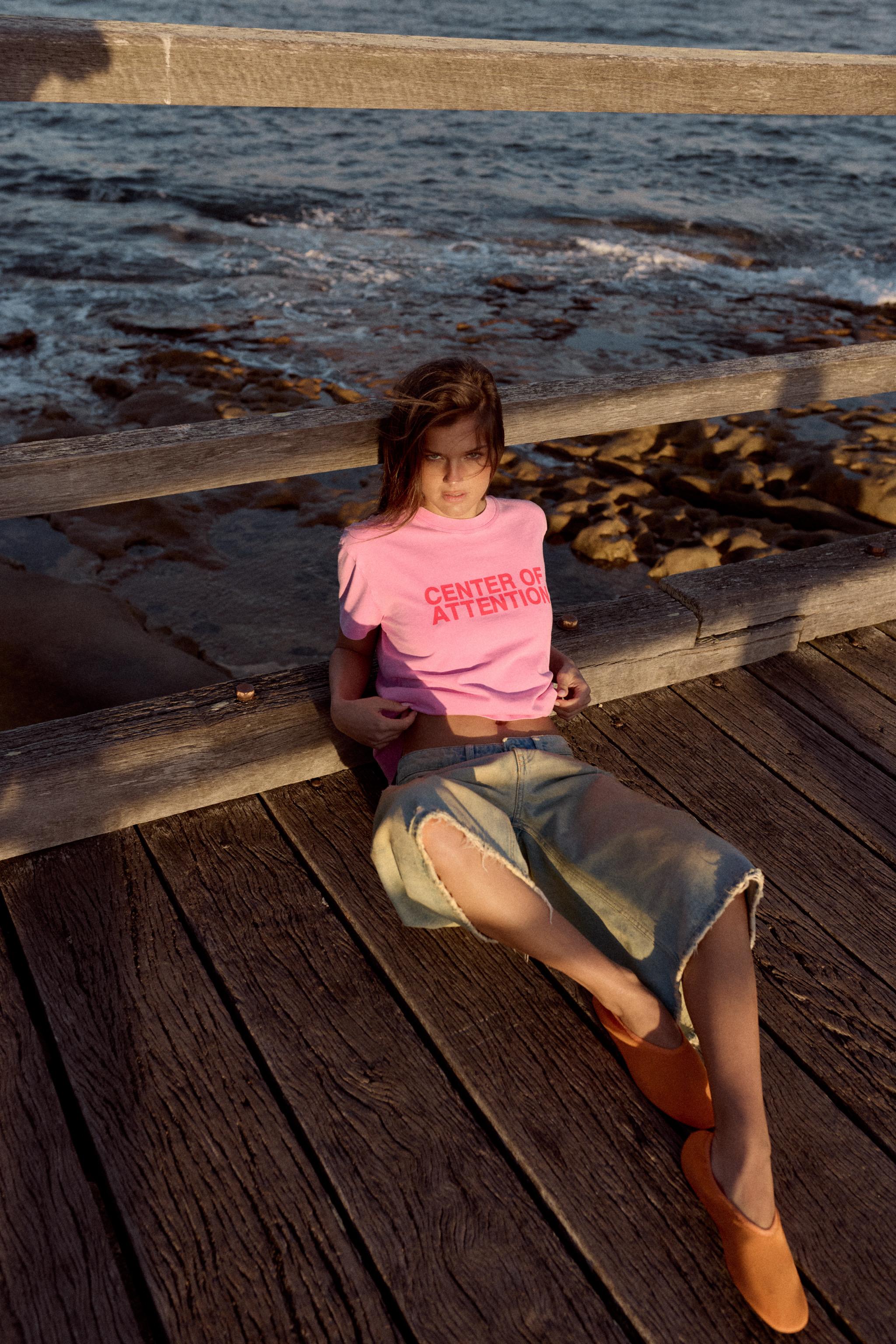 WASHED EFFECT TEXT T-SHIRT — Pink
