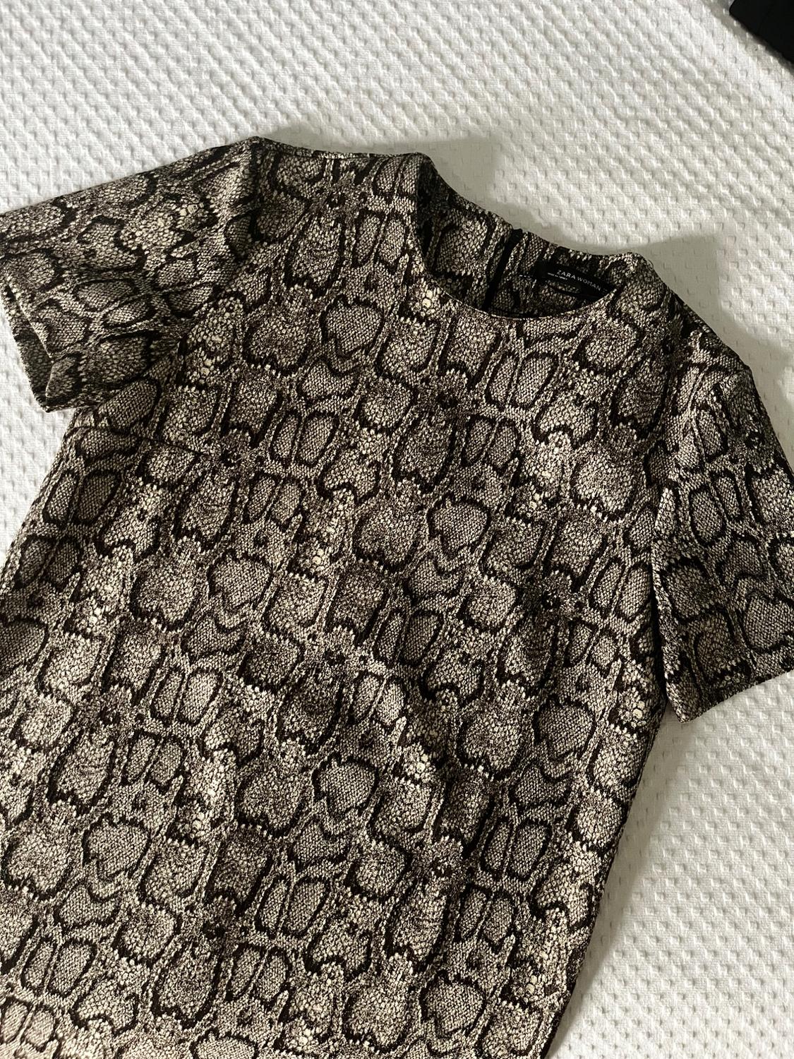 SNAKESKIN PRINT JACQUARD DRESS - Image 3