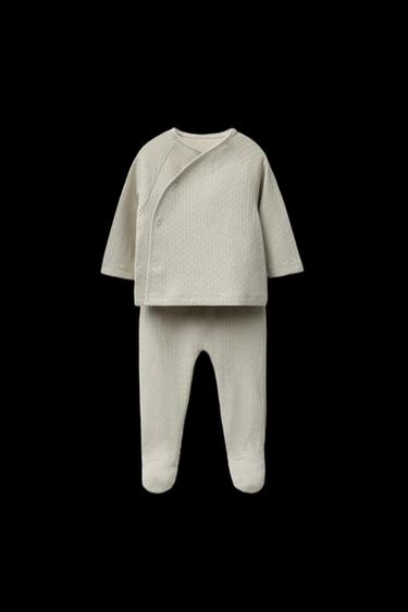 CONJUNTO ESTRUCTURA CAMISETA Y POLAINA - Verdoso de Zara - Imagen 0