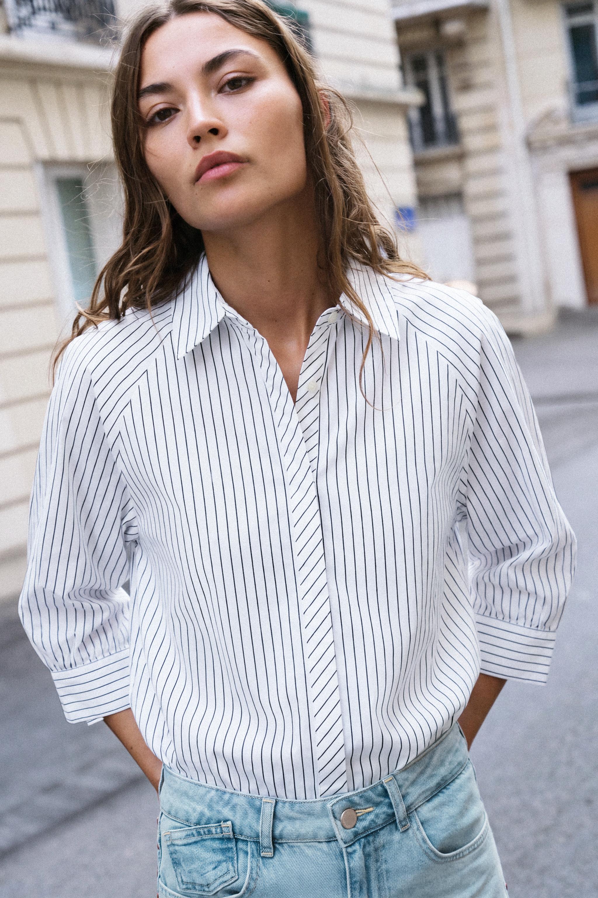 CHEMISE À RAYURES ET MANCHES BOUFFANTES