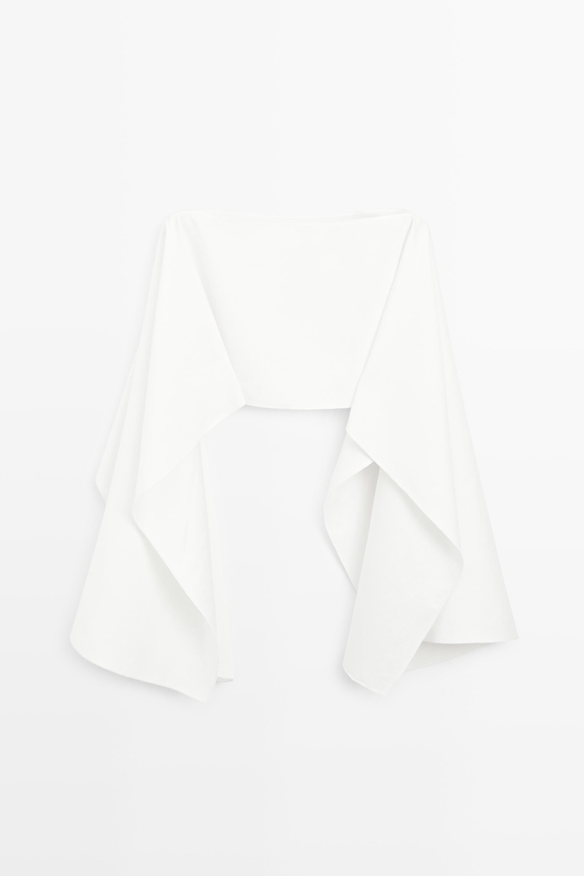 Lightweight asymmetric cape - STUDIO