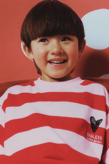 STRIPED T-SHIRT WITH HEART - Pink / White by Zara