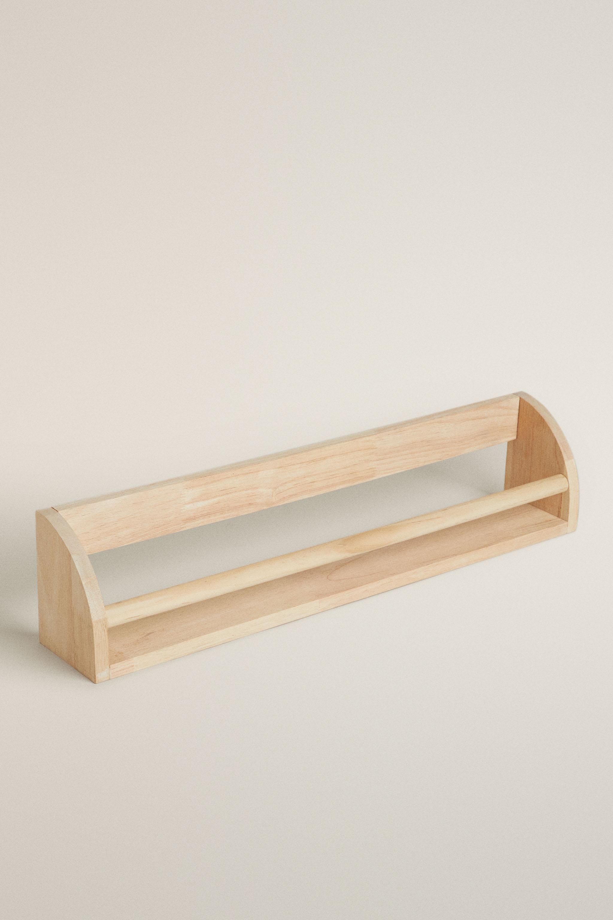 KIDS’ WOODEN SHELF WITH FRONT BAR
