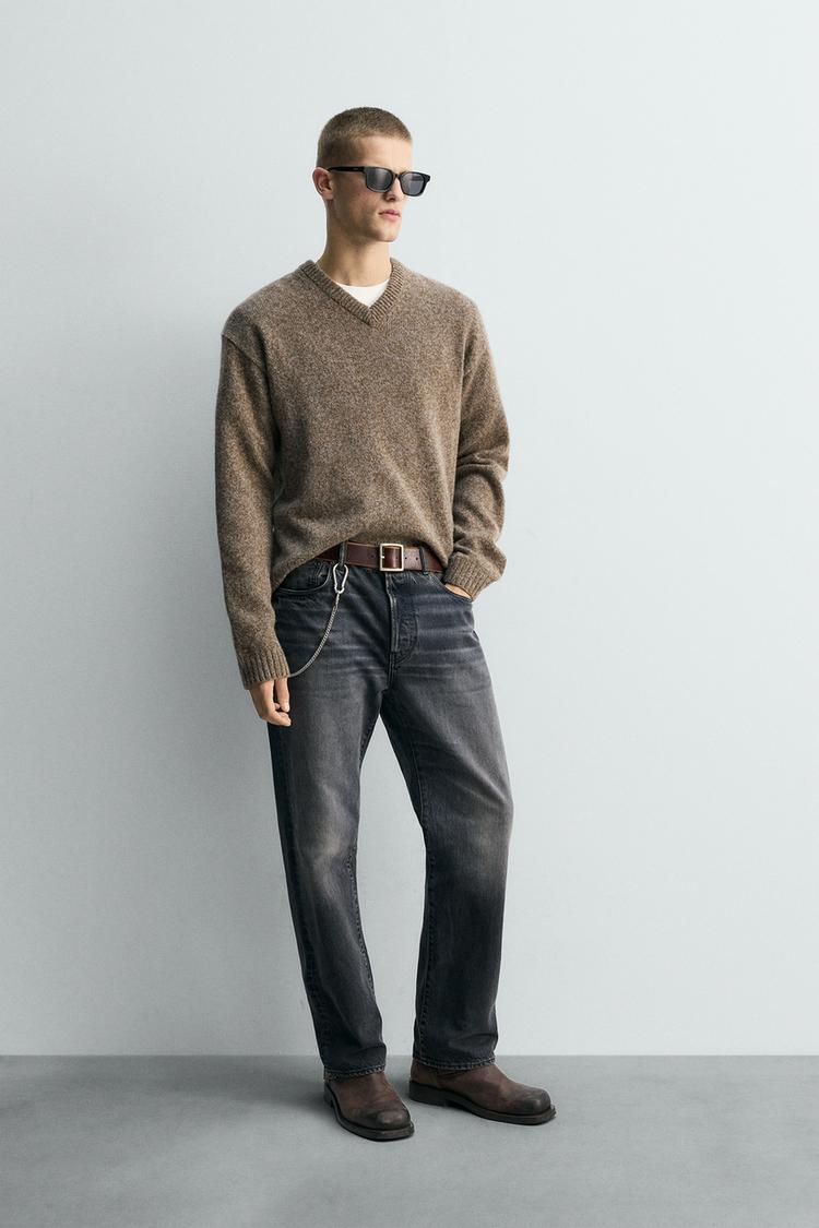 PULL COL EN V ΓDITION LIMITΓE Marron ZARA France