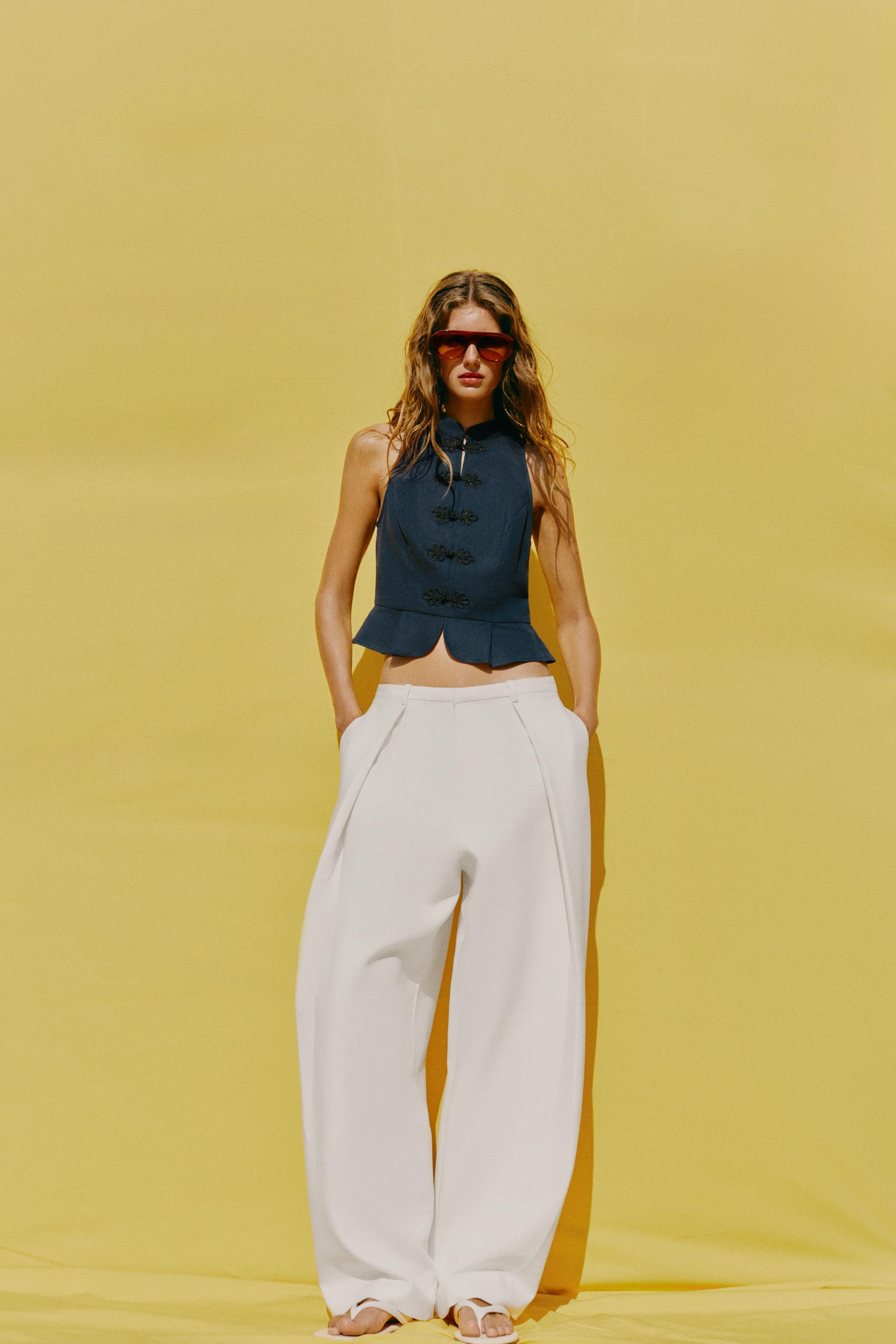 LINEN PEPLUM FROG CLASP TOP — Indigo