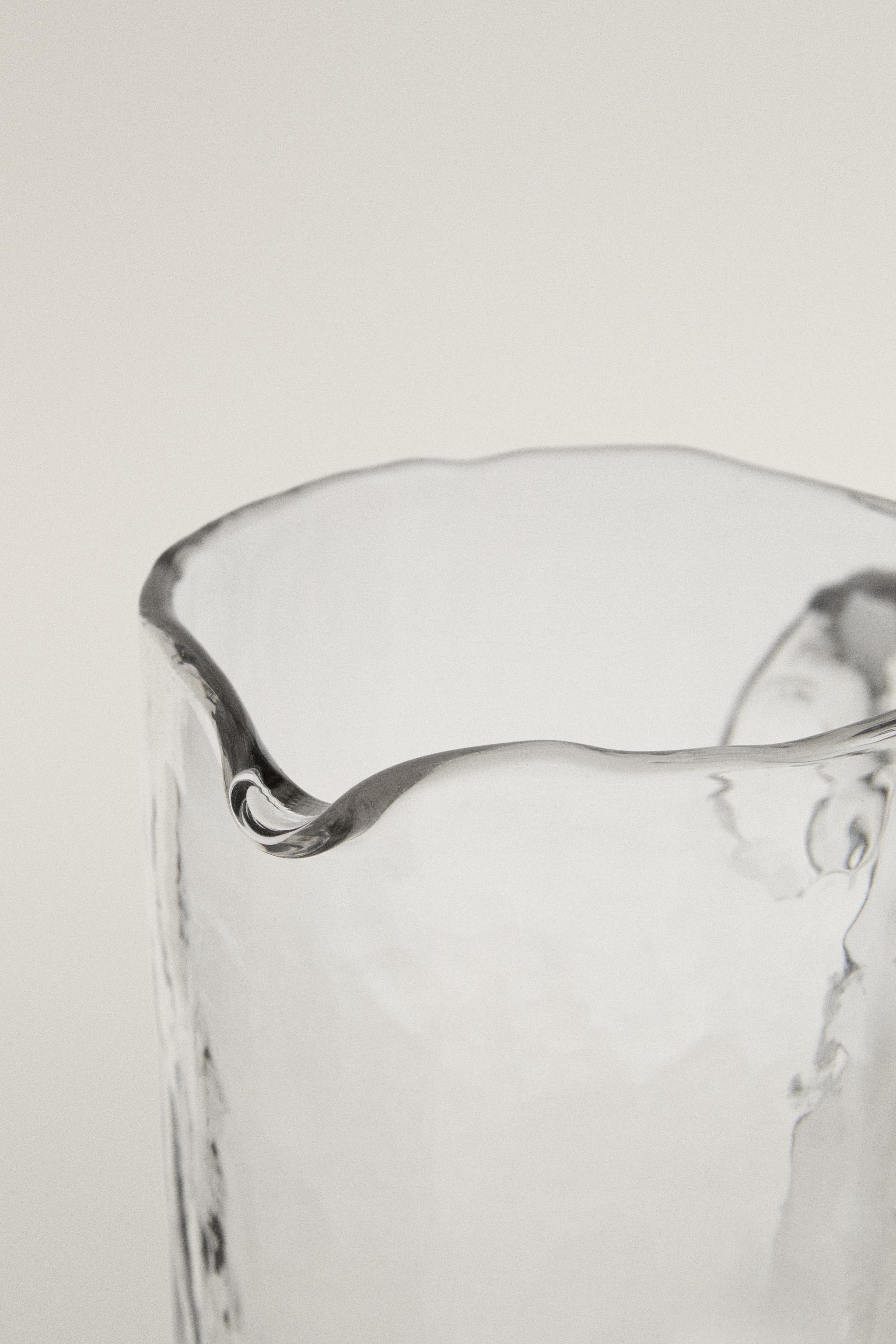 HAMMERED GLASS PITCHER — Transparent