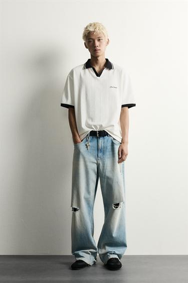 POLO RELAXED FIT STRUCTURÉ À INSCRIPTION BRODÉE - Blanc cassé de Zara