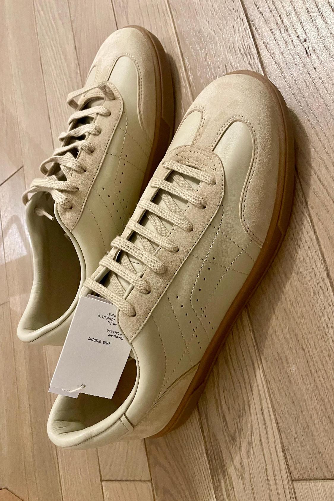 LEATHER TRAINERS