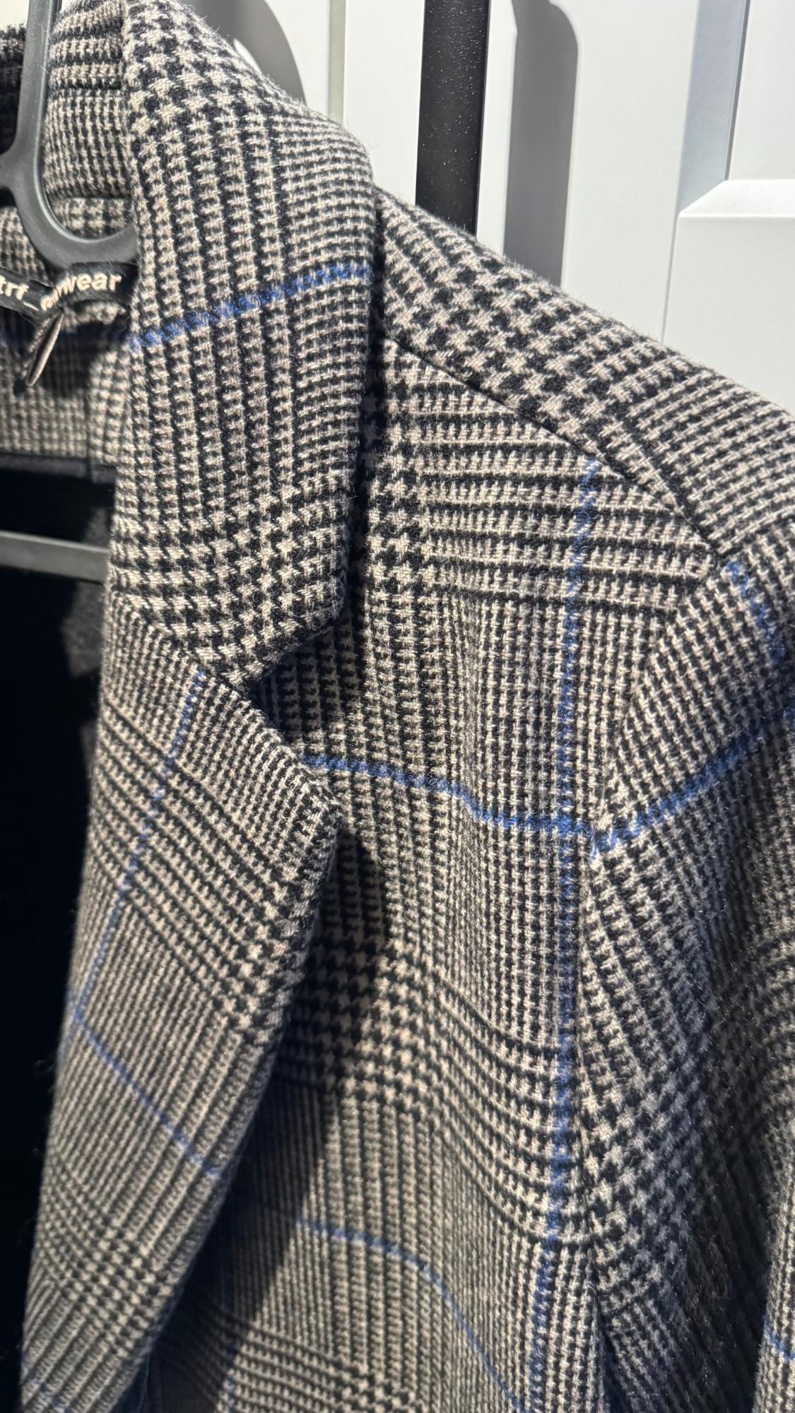 CHECKED COAT WITH TEXTURED CUFFS - Image 7