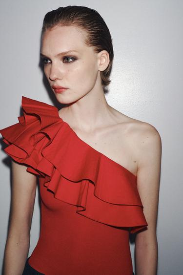 BODY ASSIMÉTRICO COMBINADO COM FOLHO - Vermelho da Zara
