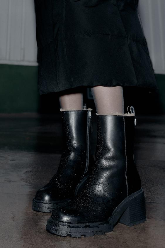WATER REPELLENT LEATHER ANKLE BOOTS