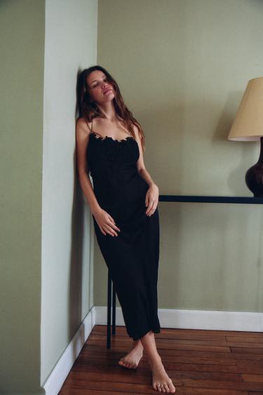 فستان ميدي جورجيت مطرز - أسود الخاص بـ Zara