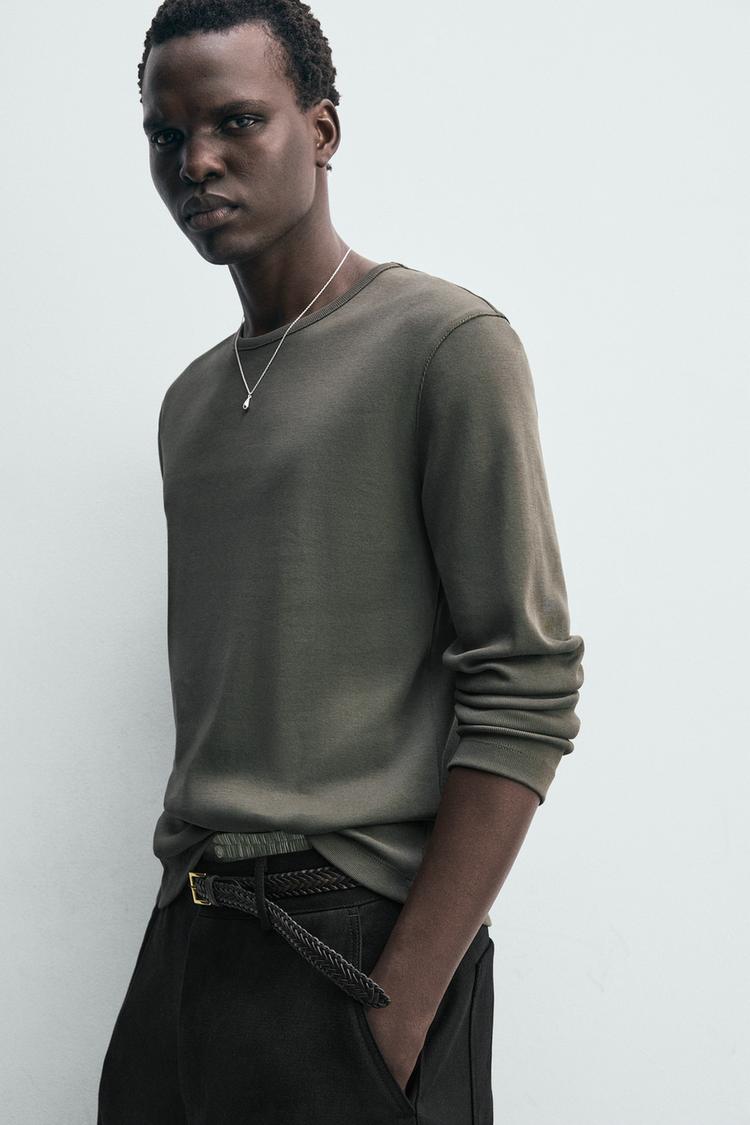 ZARA REGULAR FIT STRUCTURED T-SHIRT