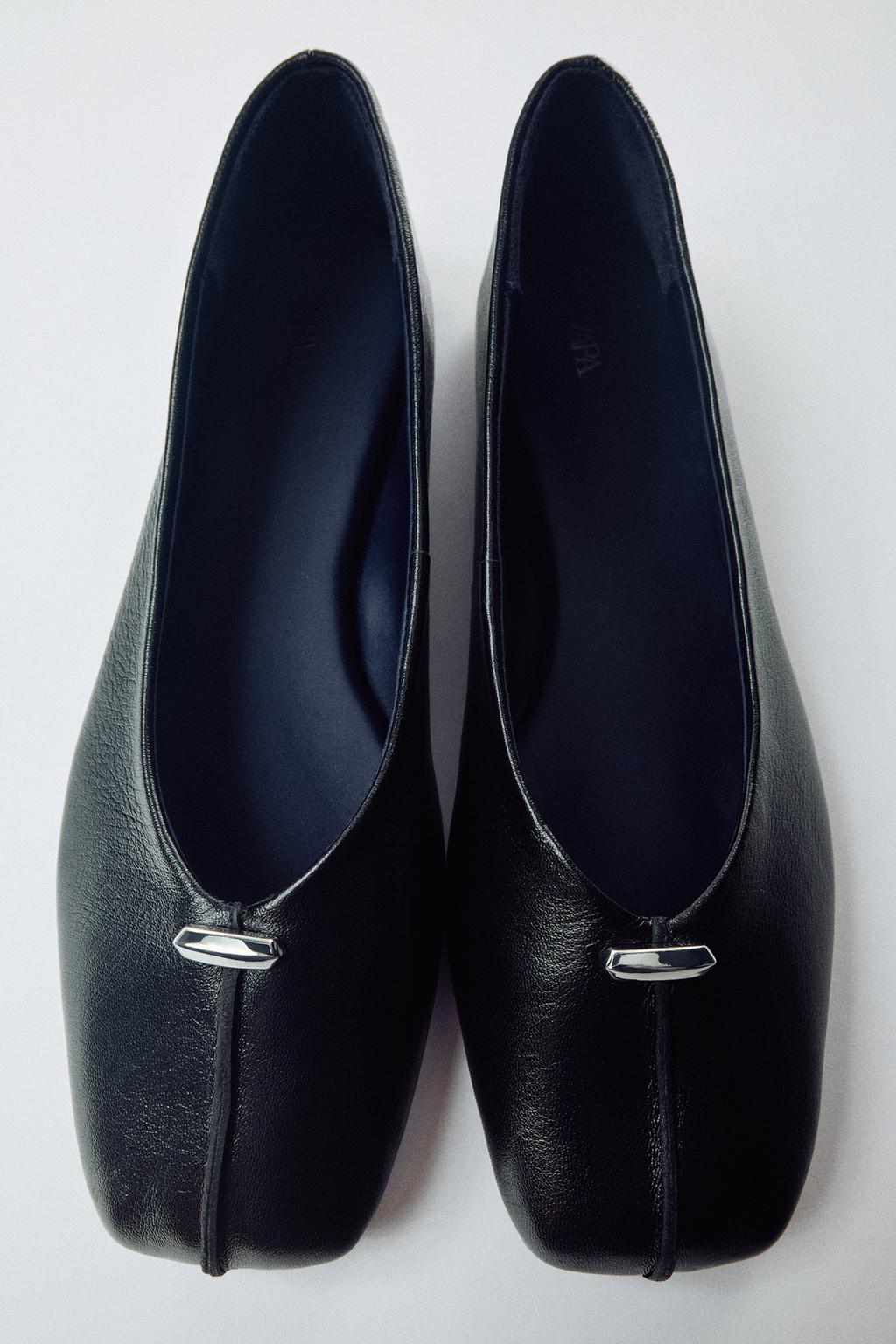 LEATHER BALLET FLATS WITH METAL DETAIL