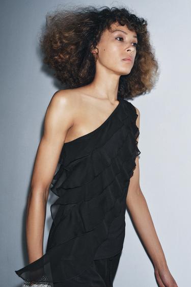 ASYMMETRIC RUFFLED TOP - Black by Zara