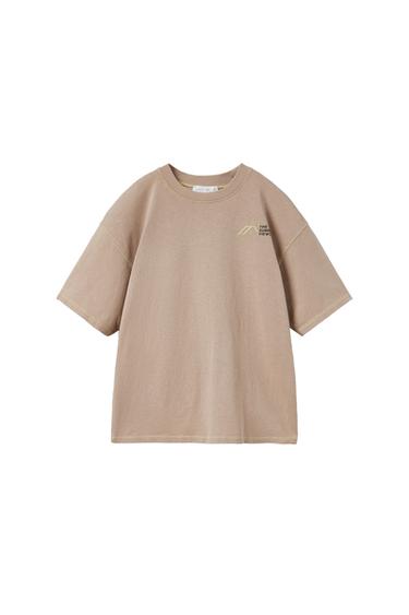 T-SHIRT WITH CONTRAST EMBROIDERY