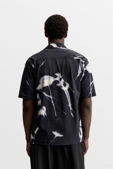CHEMISE EXTENSIBLE À IMPRIMÉ FLEURI - Bleu marine de Zara - Image 2