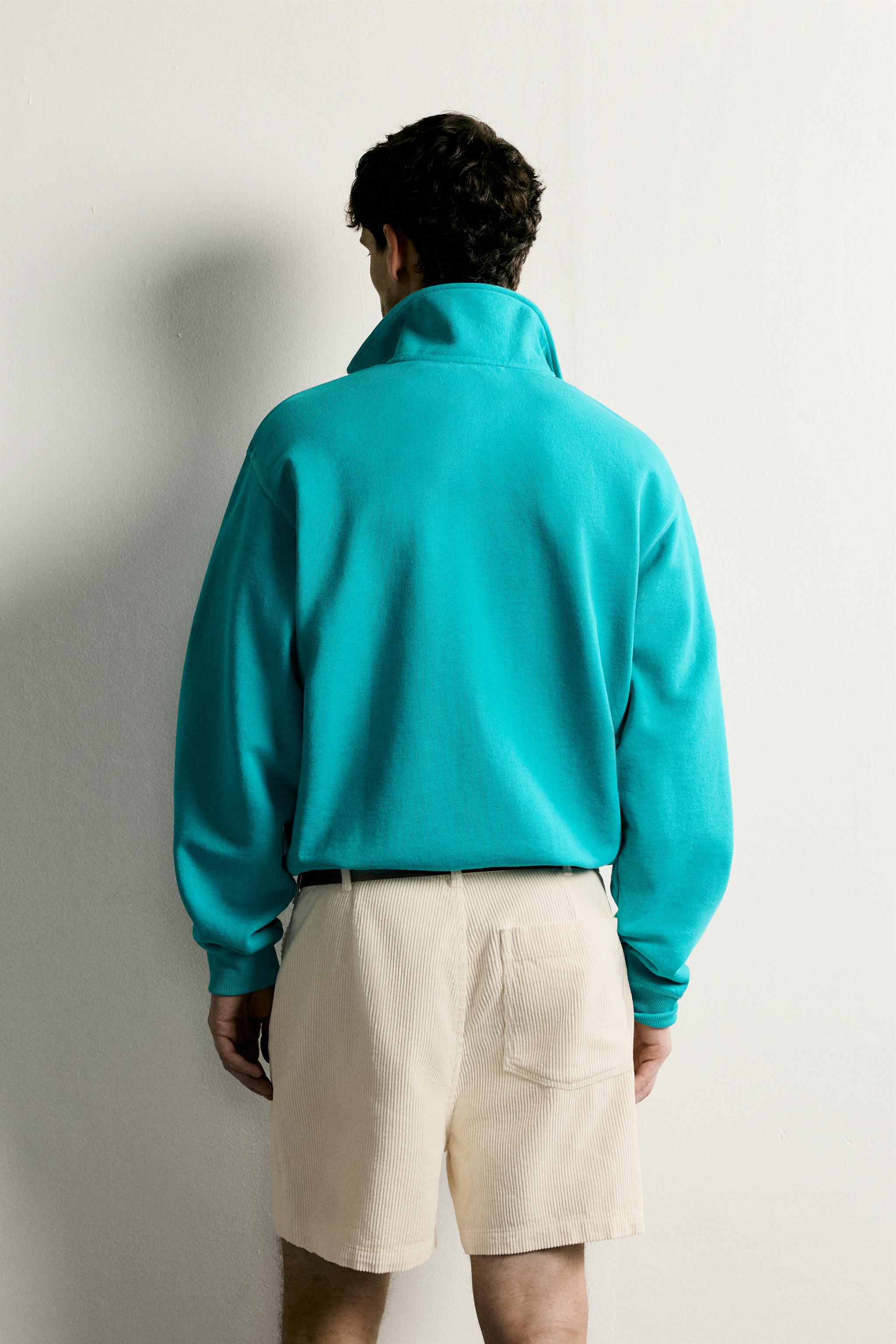 Zara KONTRAST FERMUARLI YAKA SWEATSHIRT görsel 3