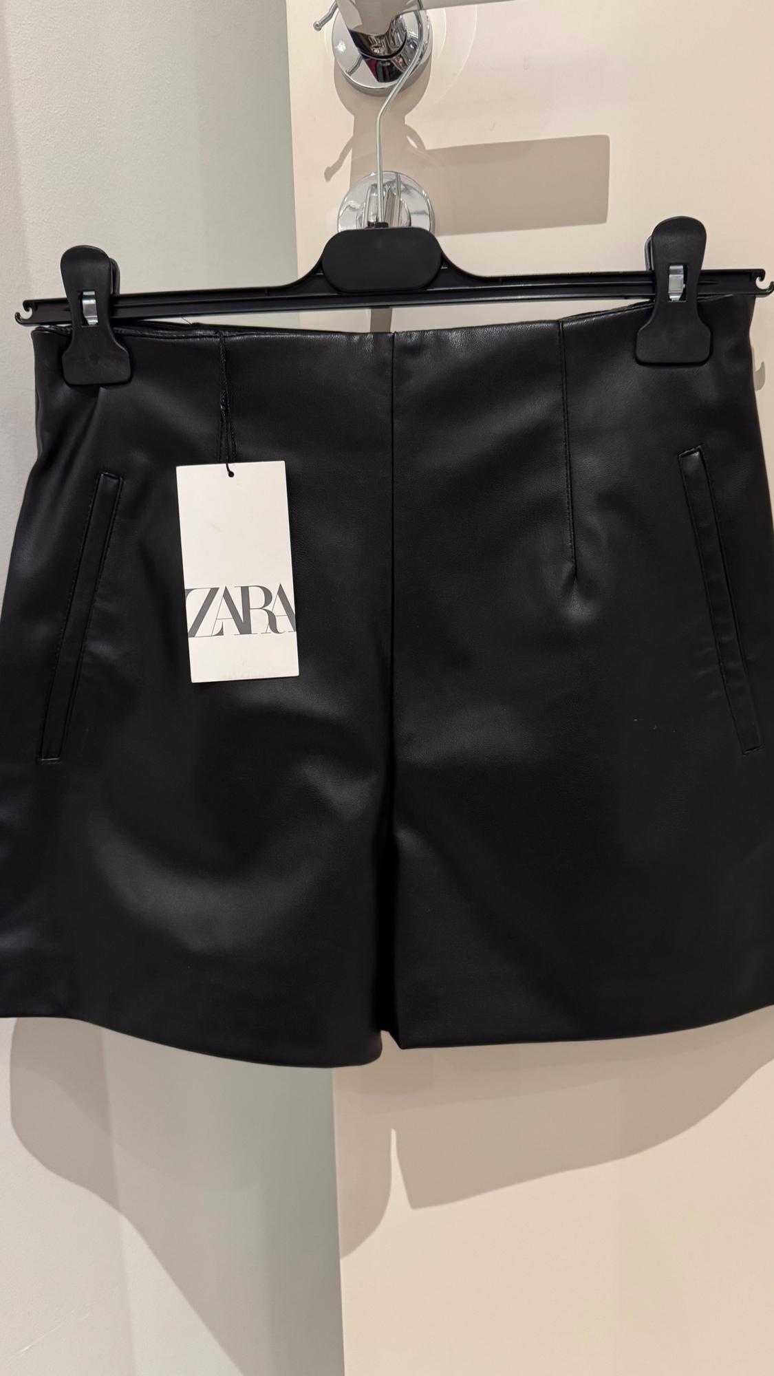 FAUX LEATHER HIGH-WAIST BERMUDA SHORTS - Image 3
