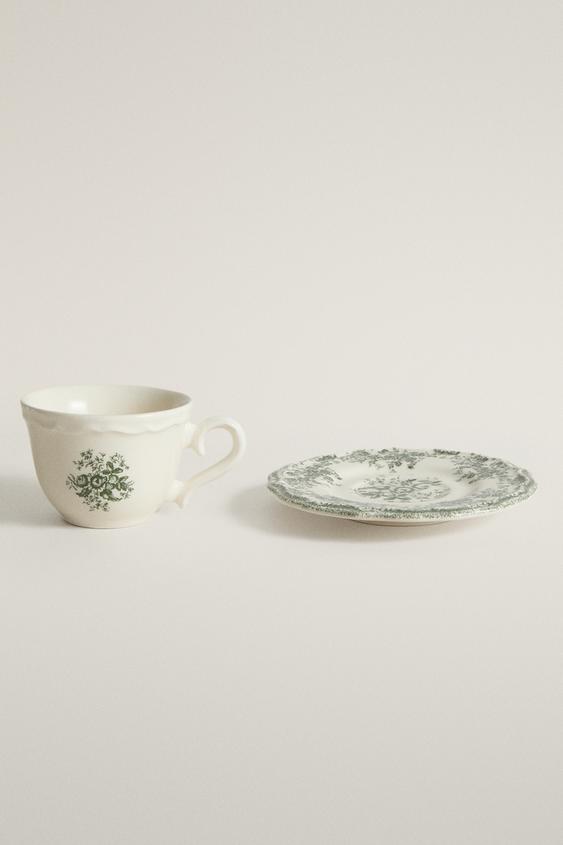 TASSE À CAFÉ AVEC SOUCOUPE À MOTIF FLORAL - Vert olive de Zara - Image 2