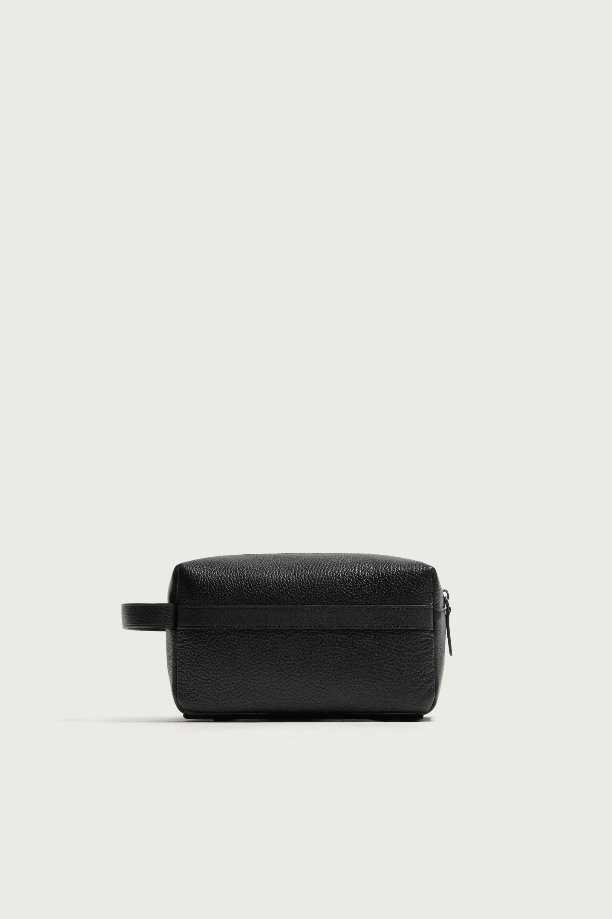 LEATHER TOILETRY BAG — Black